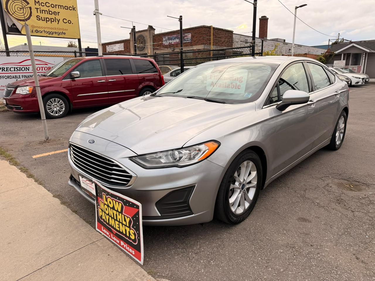 2020 Ford Fusion SE Photo