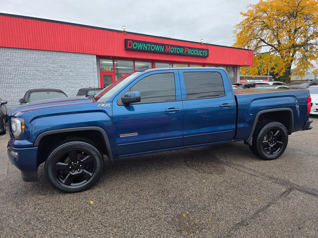 2018 GMC Sierra 1500 4WD Crew Cab SLE Elevation Photo2