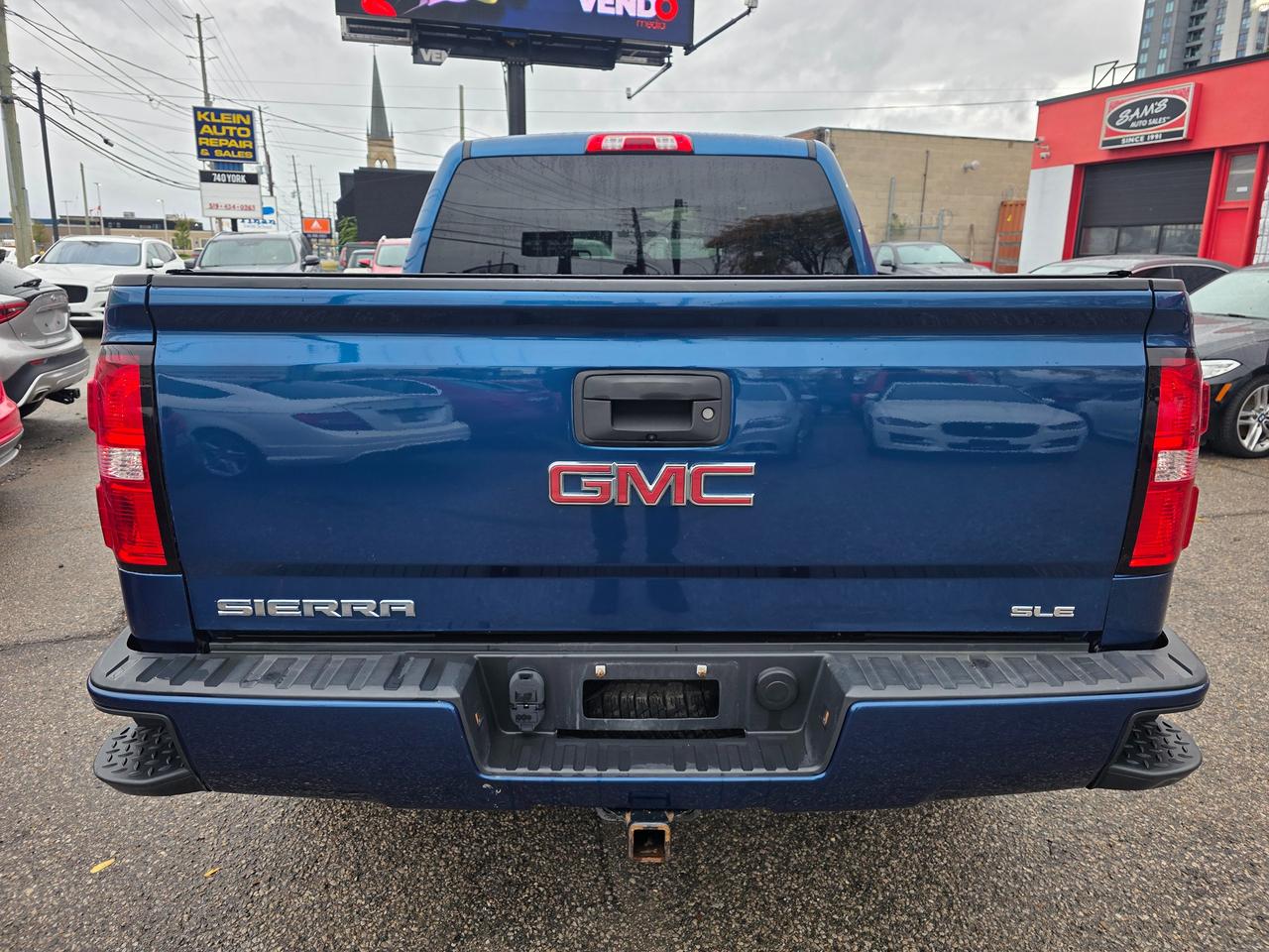 2018 GMC Sierra 1500 4WD Crew Cab SLE Elevation Photo