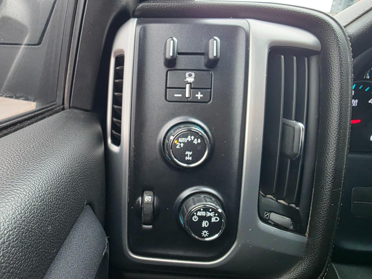 2018 GMC Sierra 1500 4WD Crew Cab SLE Elevation Photo