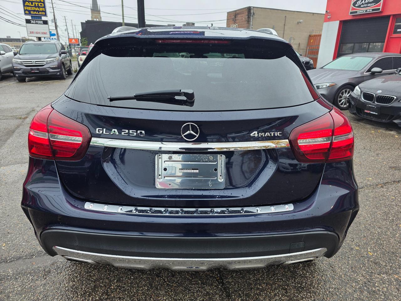 2018 Mercedes-Benz GLA GLA 250 4MATIC Photo4