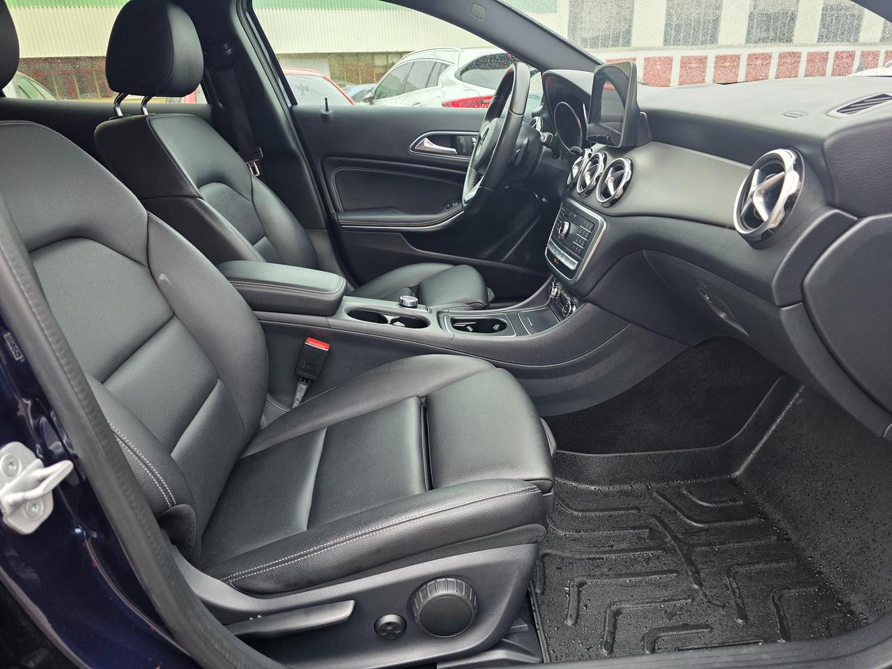 2018 Mercedes-Benz GLA GLA 250 4MATIC Photo