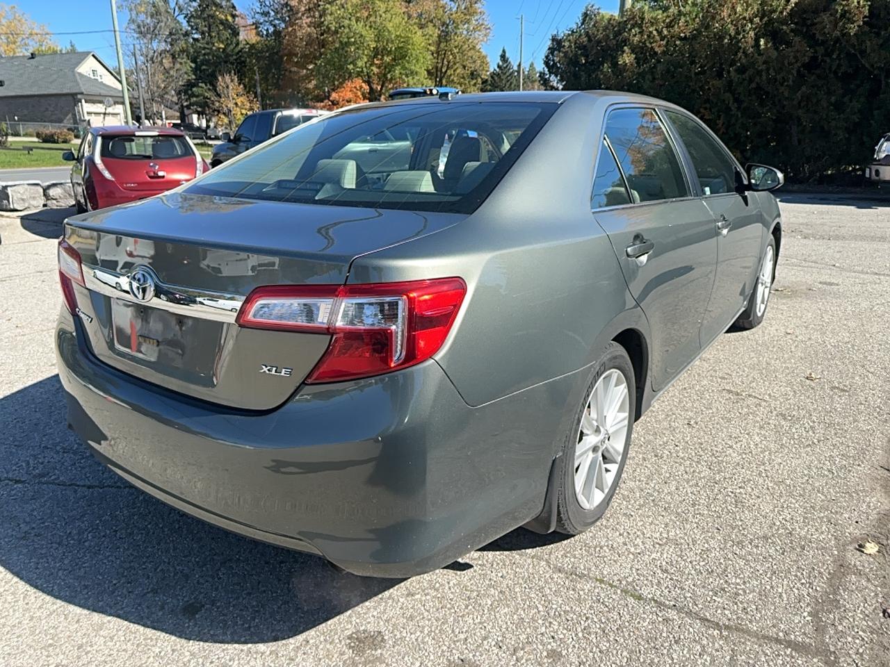 2012 Toyota Camry XLE Photo