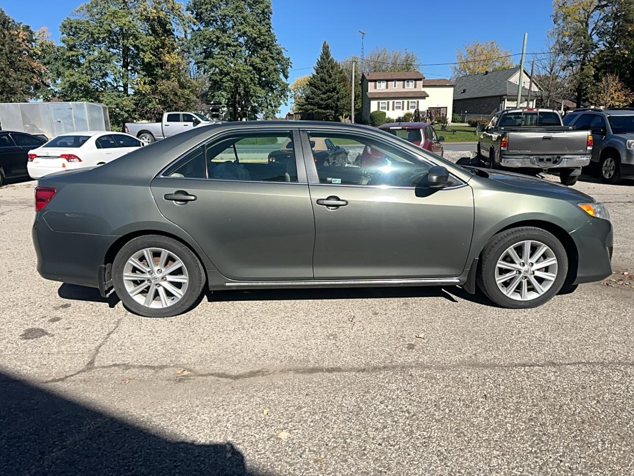 2012 Toyota Camry XLE Photo