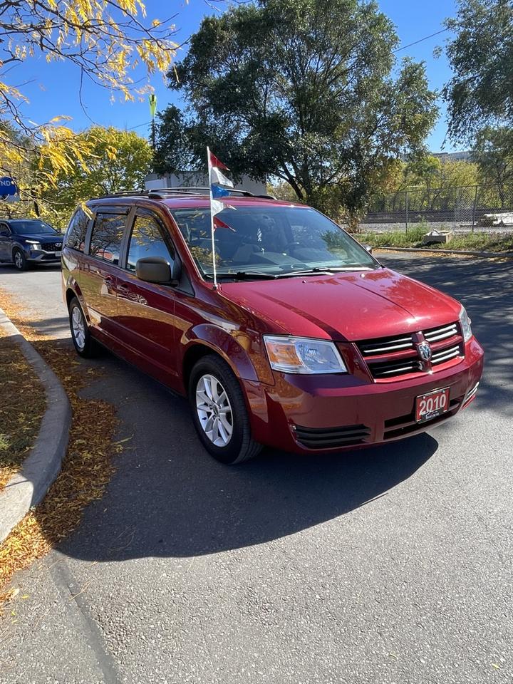 2010 Dodge Grand Caravan SE   ONLY 184,000 KMS   STOW N GO Photo4