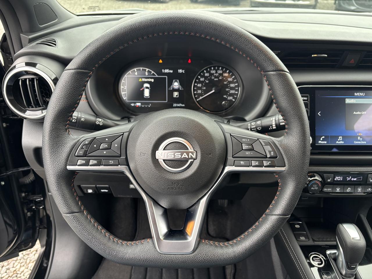 2024 Nissan Kicks SR Photo