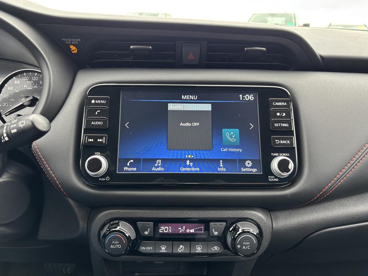 2024 Nissan Kicks SR Photo