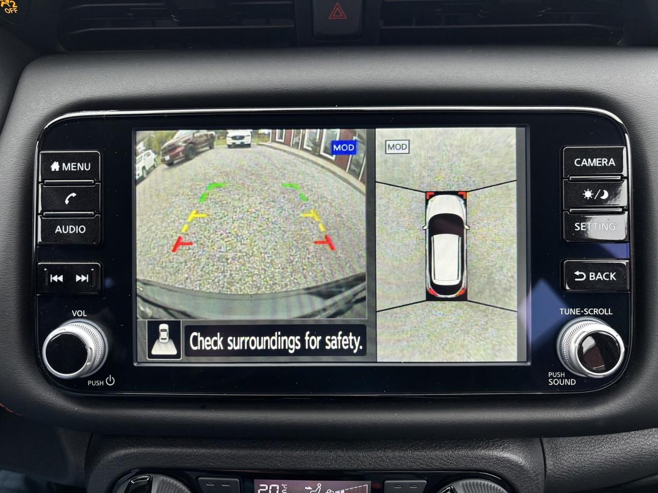 2024 Nissan Kicks SR Photo