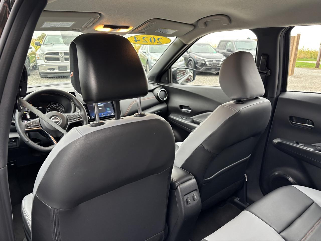 2024 Nissan Kicks SR Photo
