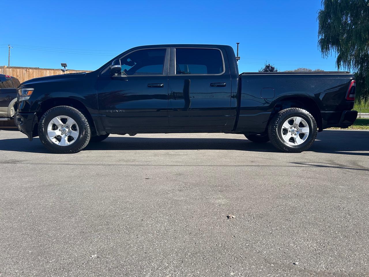2019 RAM 1500 SPORT Photo1