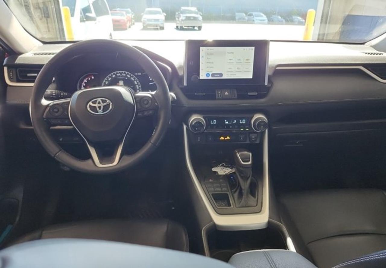 2024 Toyota RAV4 XLE Premium AWD | Leather | Sunroof | Heated Wheel + Seats | Power Seat + Liftgate | and More ! Photo