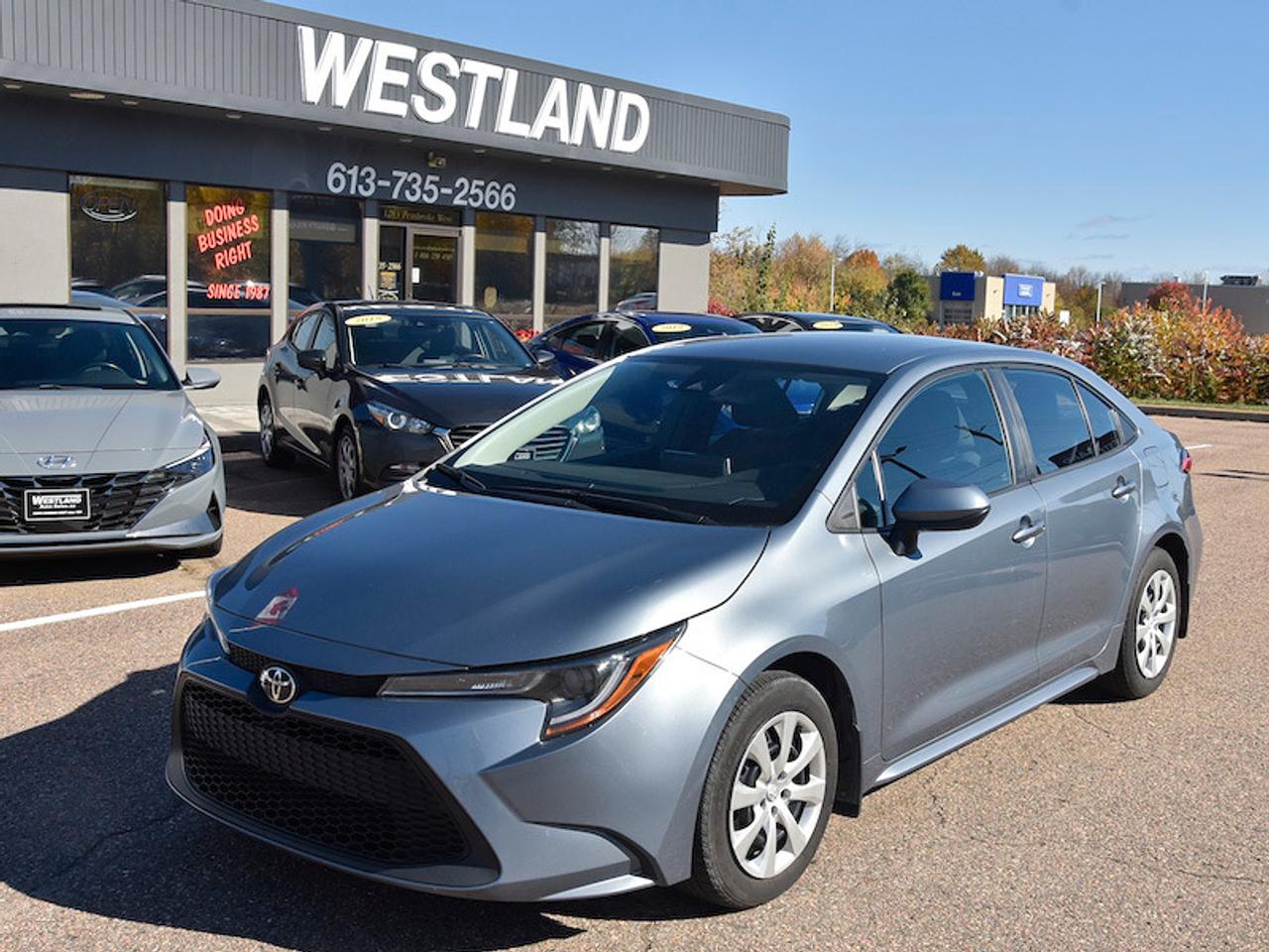 2021 Toyota Corolla LE Photo