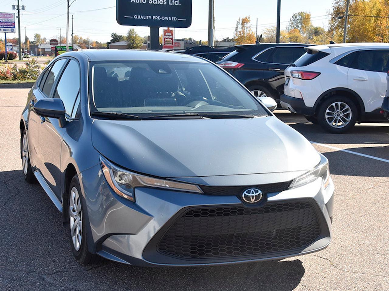 2021 Toyota Corolla LE Photo