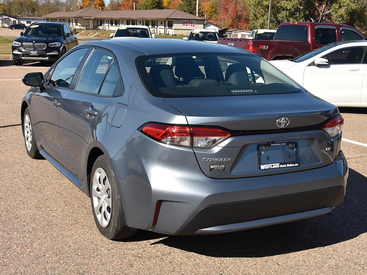 2021 Toyota Corolla LE Photo
