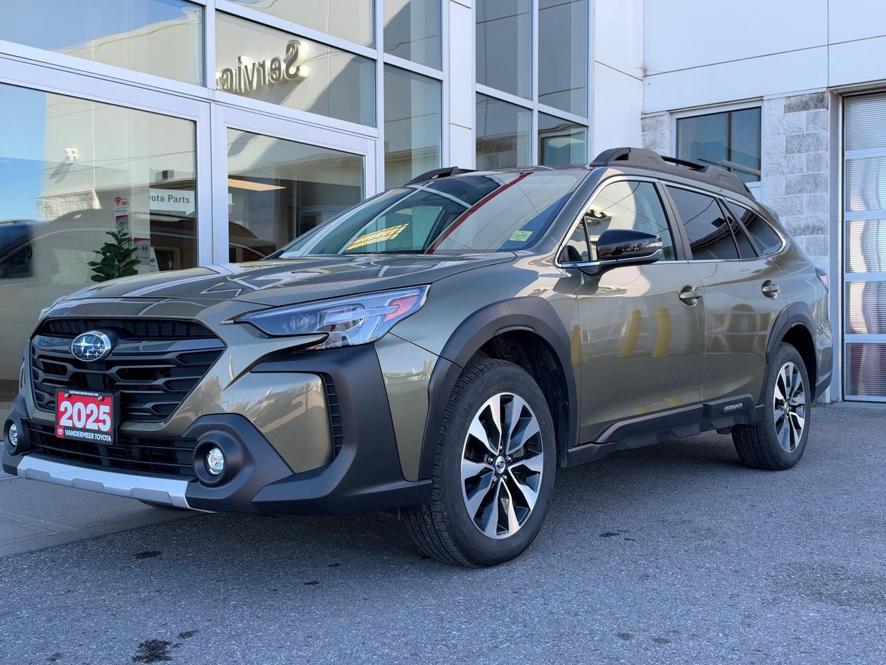 2025 Subaru Outback Limited LIMITED-ONE OWNER! Photo0