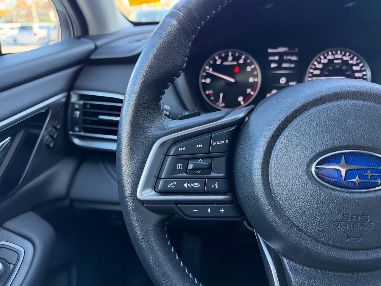 2025 Subaru Outback Limited LIMITED-ONE OWNER! Photo