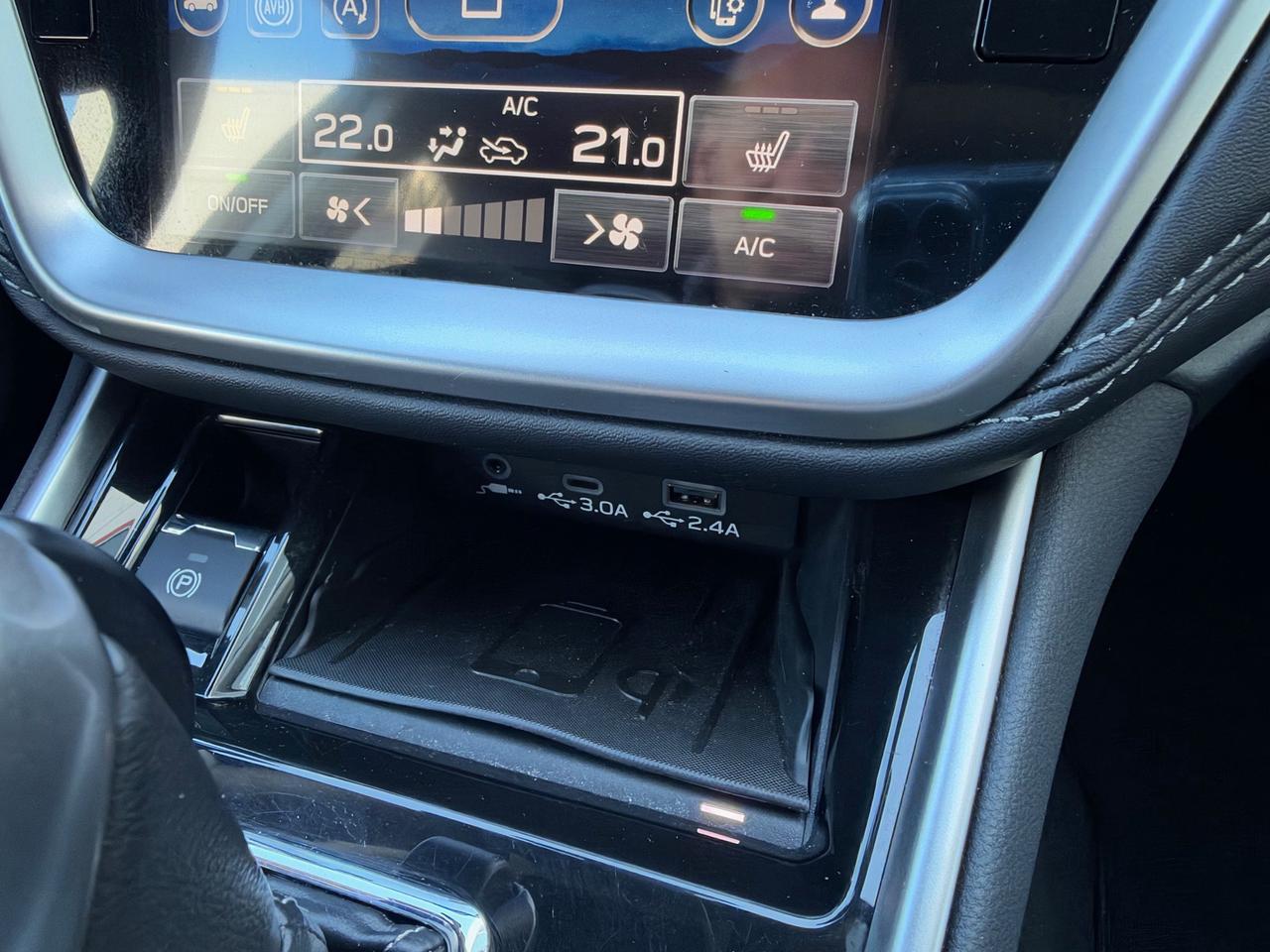 2025 Subaru Outback Limited LIMITED-ONE OWNER! Photo