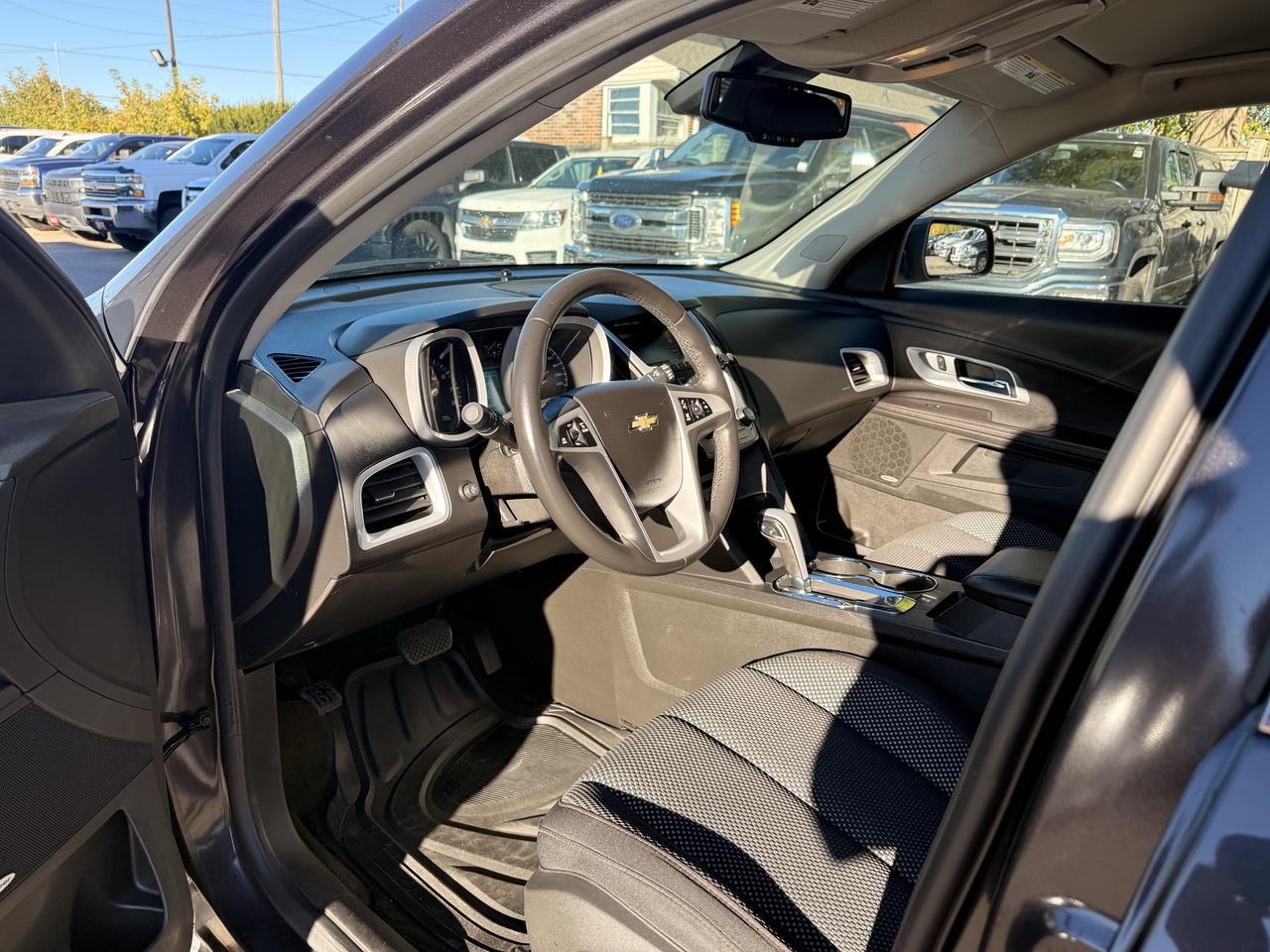 2015 Chevrolet Equinox LT Photo