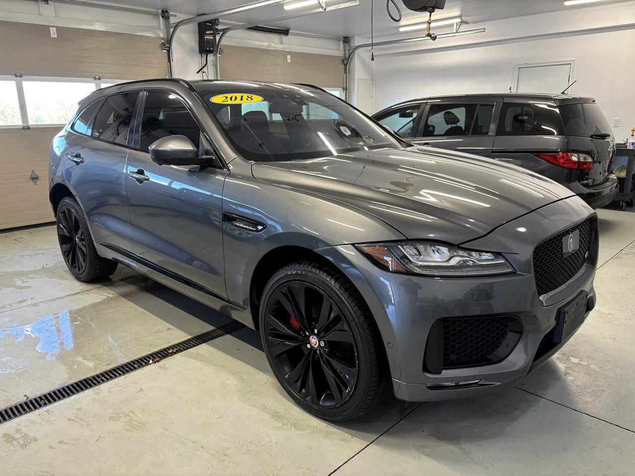 2018 Jaguar F-PACE S ~NO ACCIDENTS~CERTIFIED~ Photo4