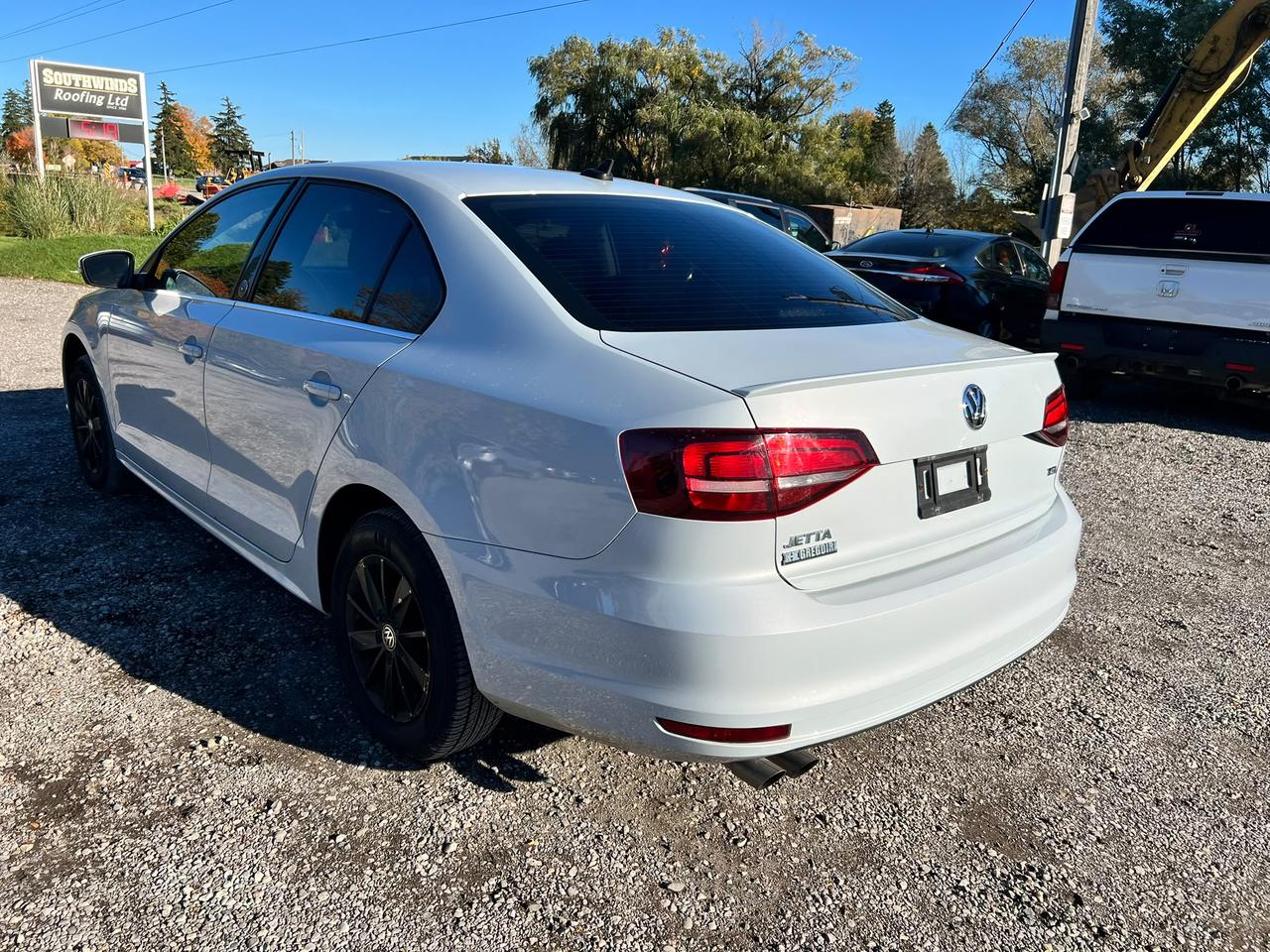 2017 Volkswagen Jetta 4dr 1.4 TSI Man Wolfsburg Edition CERTIFIED Photo2