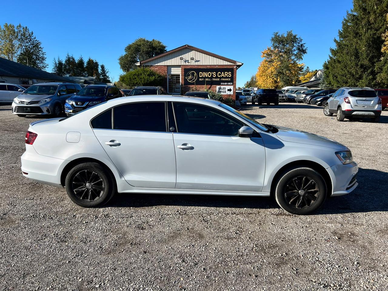 2017 Volkswagen Jetta 4dr 1.4 TSI Man Wolfsburg Edition CERTIFIED Photo