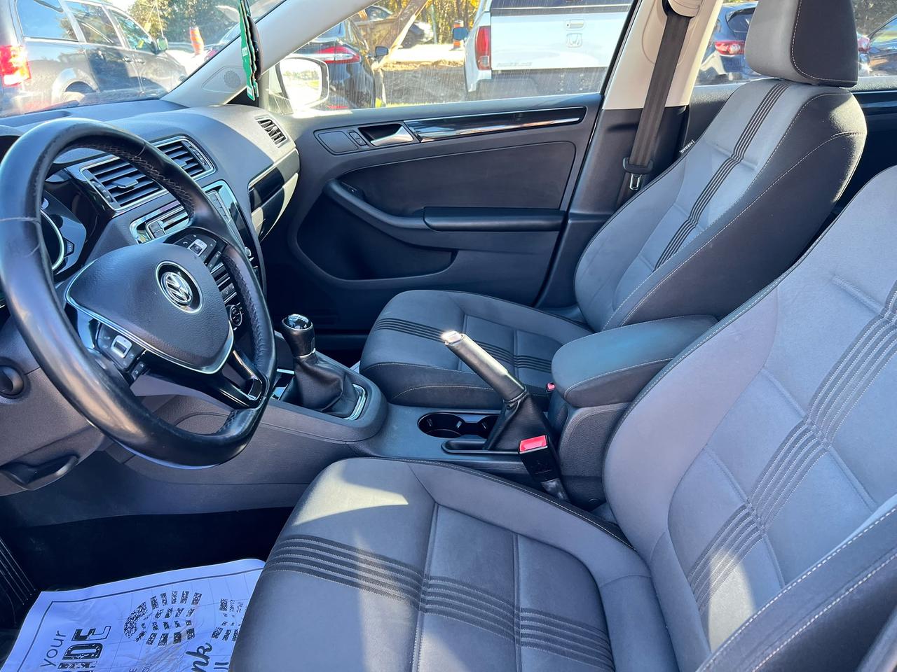 2017 Volkswagen Jetta 4dr 1.4 TSI Man Wolfsburg Edition CERTIFIED Photo