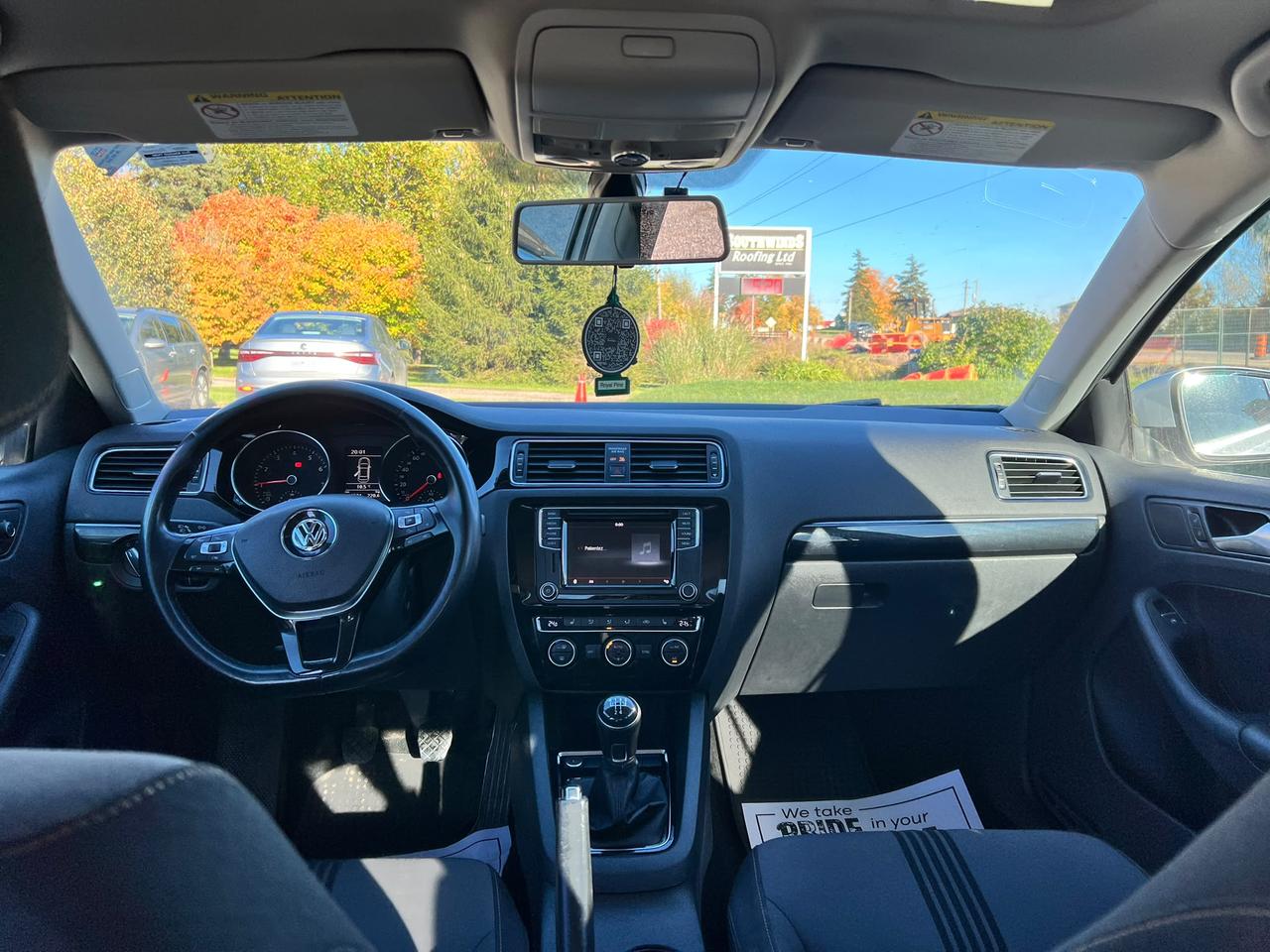2017 Volkswagen Jetta 4dr 1.4 TSI Man Wolfsburg Edition CERTIFIED Photo