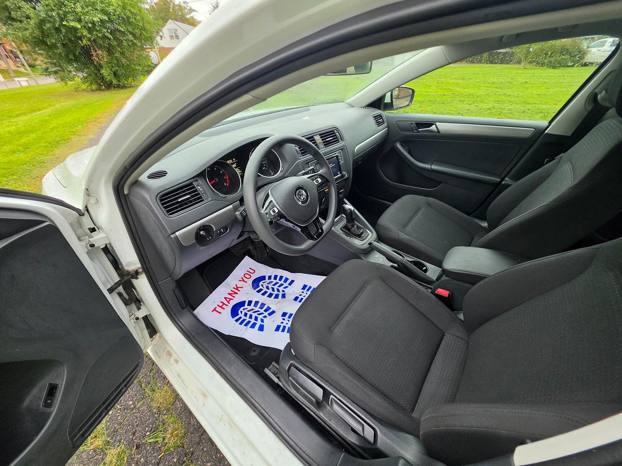 2017 Volkswagen Jetta  Photo