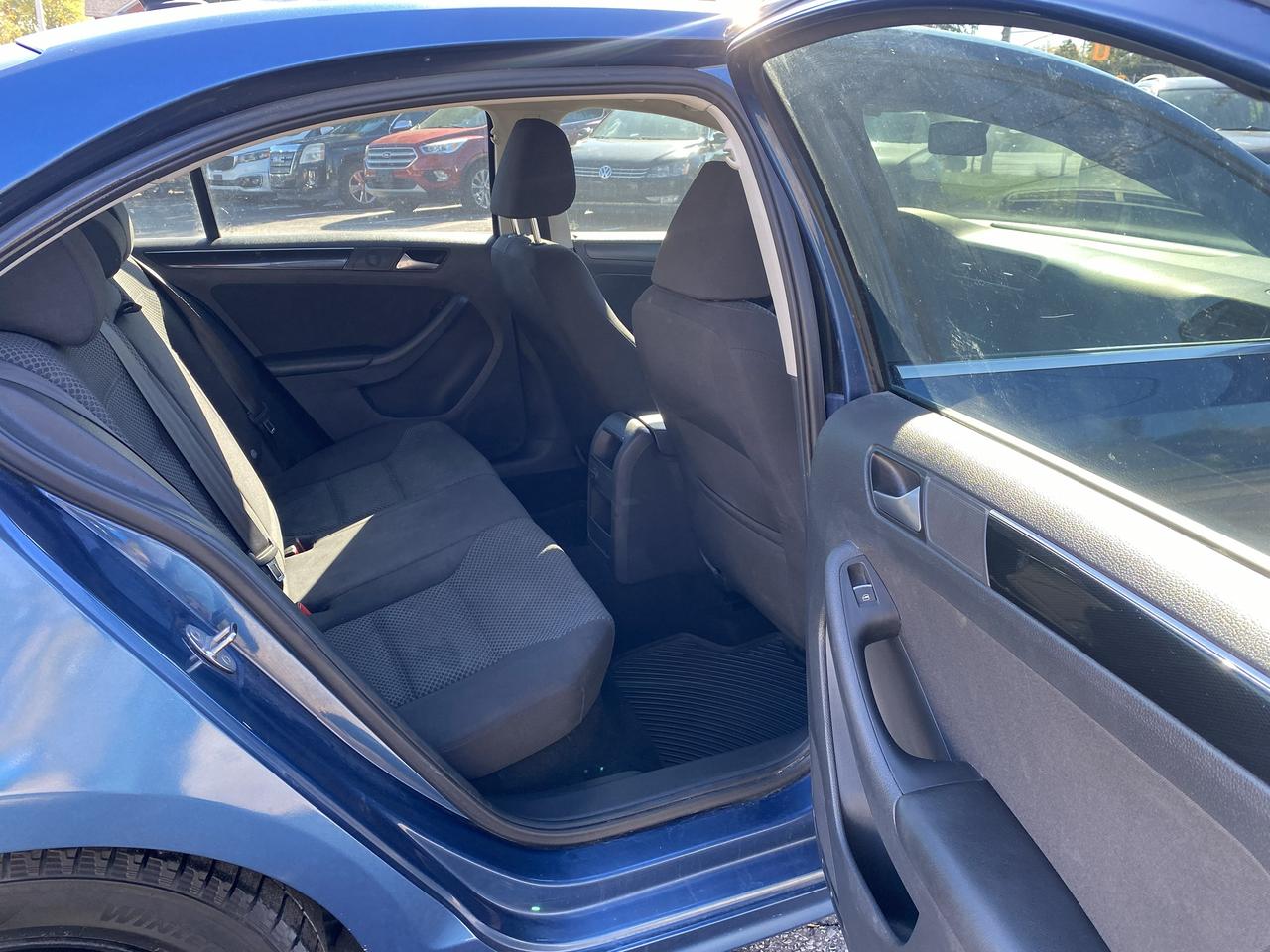 2015 Volkswagen Jetta Automatic/Gas Saver/Sunroof/Bluetooth/Bckup Camera Photo