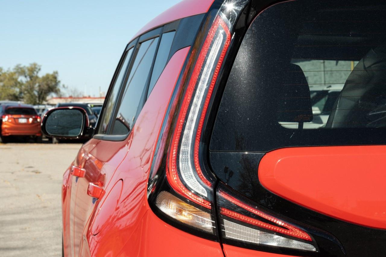 2023 Kia Soul GT-LINE Limited IVT Photo