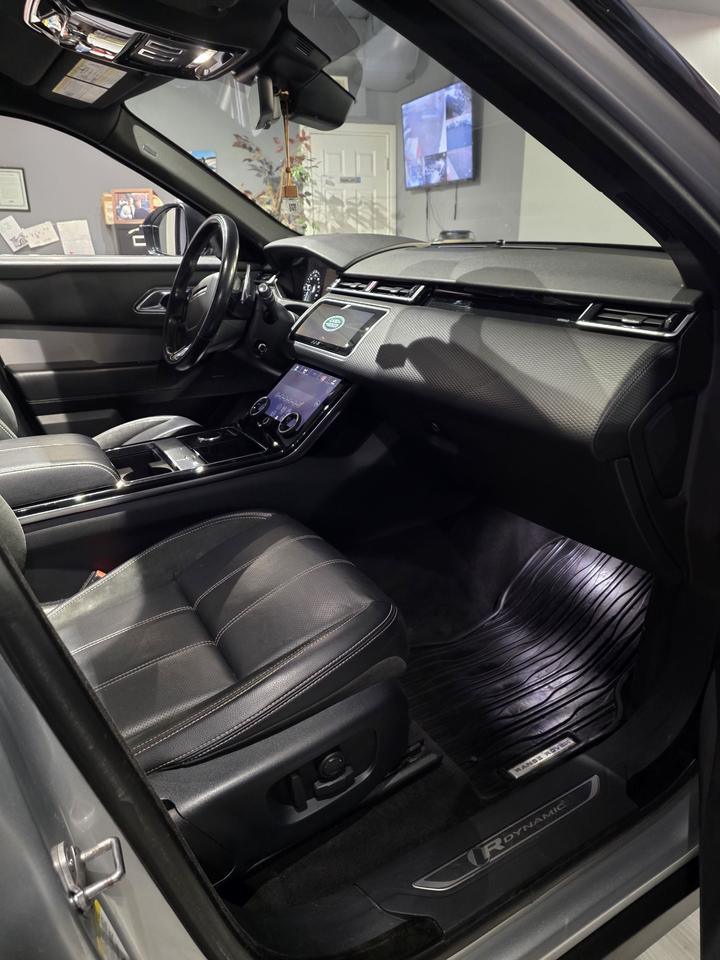 2020 Land Rover Range Rover Velar R-DYNAMIC Photo