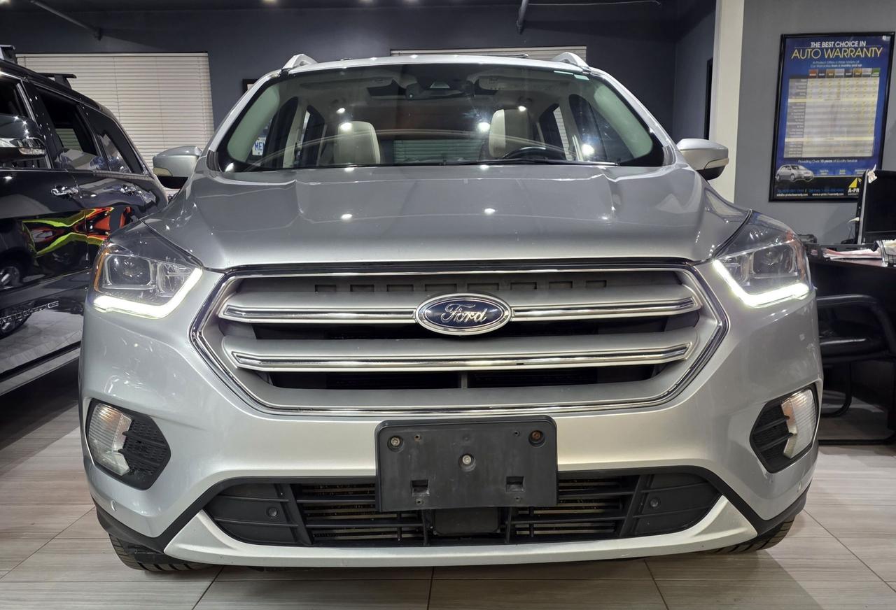 2019 Ford Escape Titanium Photo