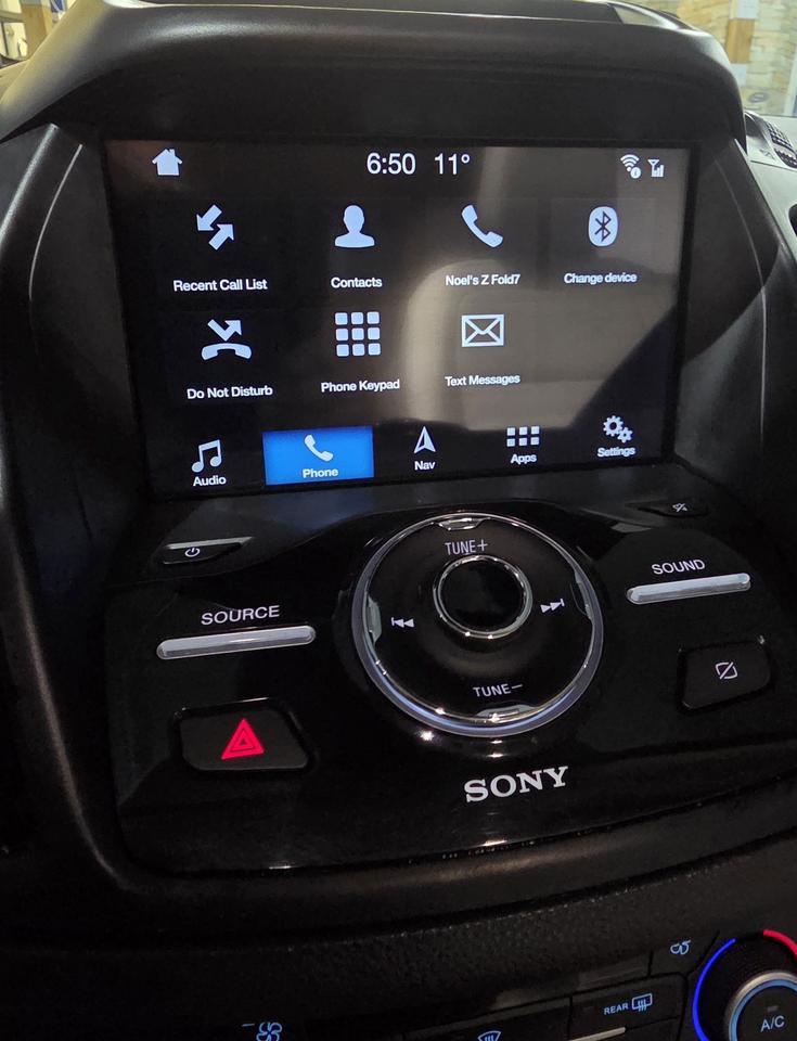 2019 Ford Escape Titanium Photo