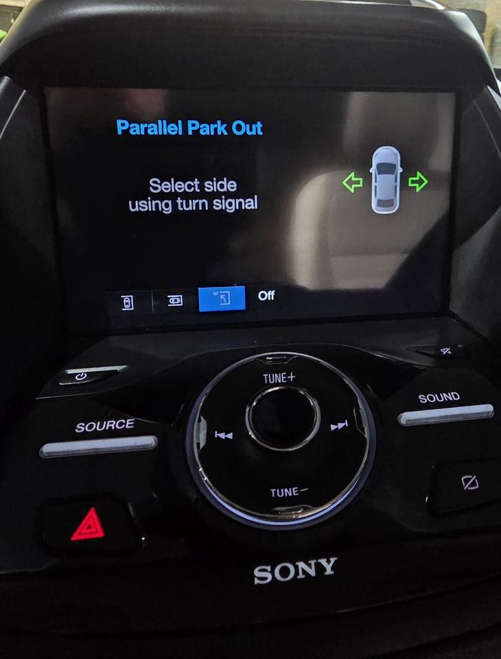 2019 Ford Escape Titanium Photo