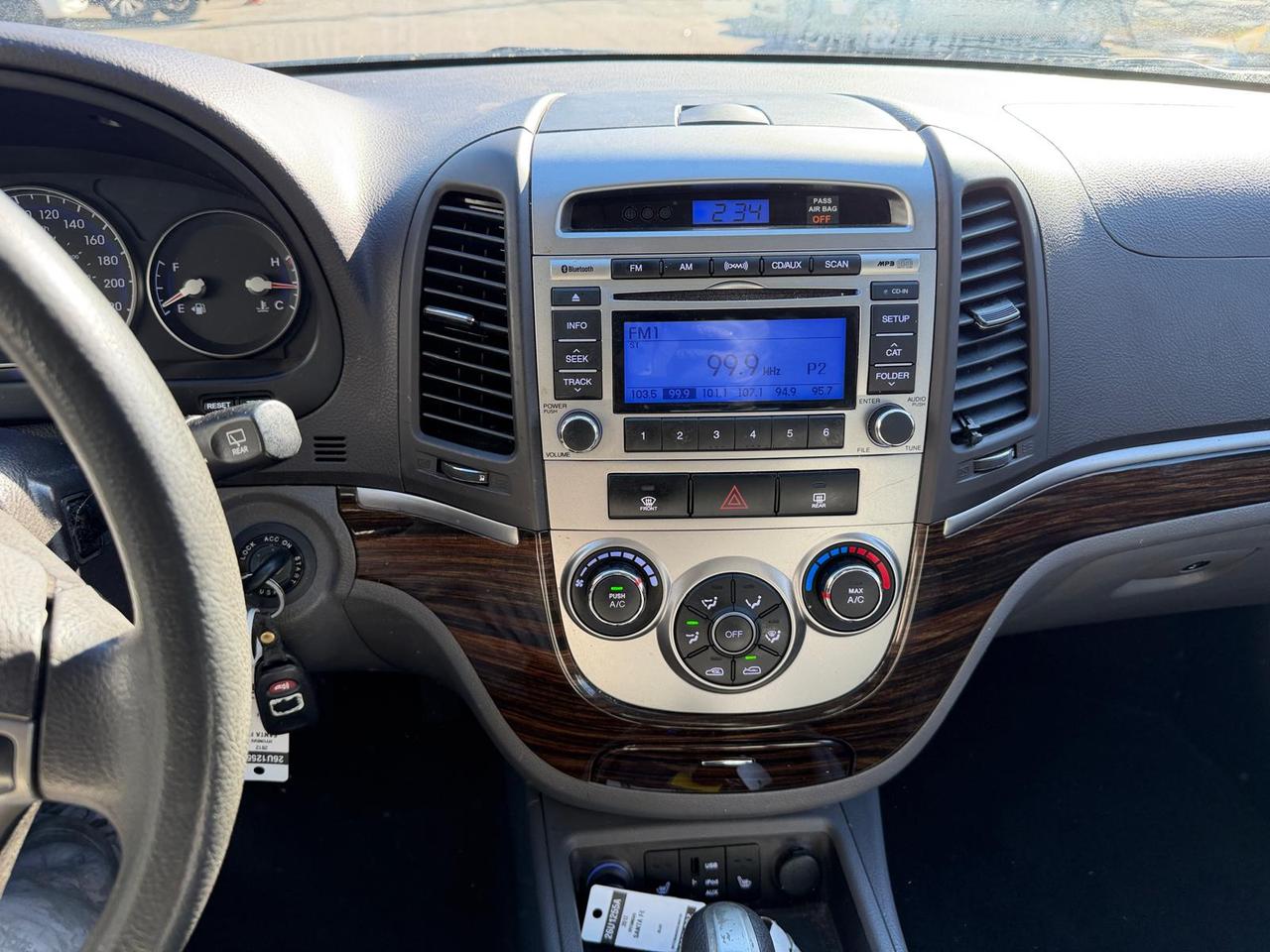 2012 Hyundai Santa Fe GL Photo