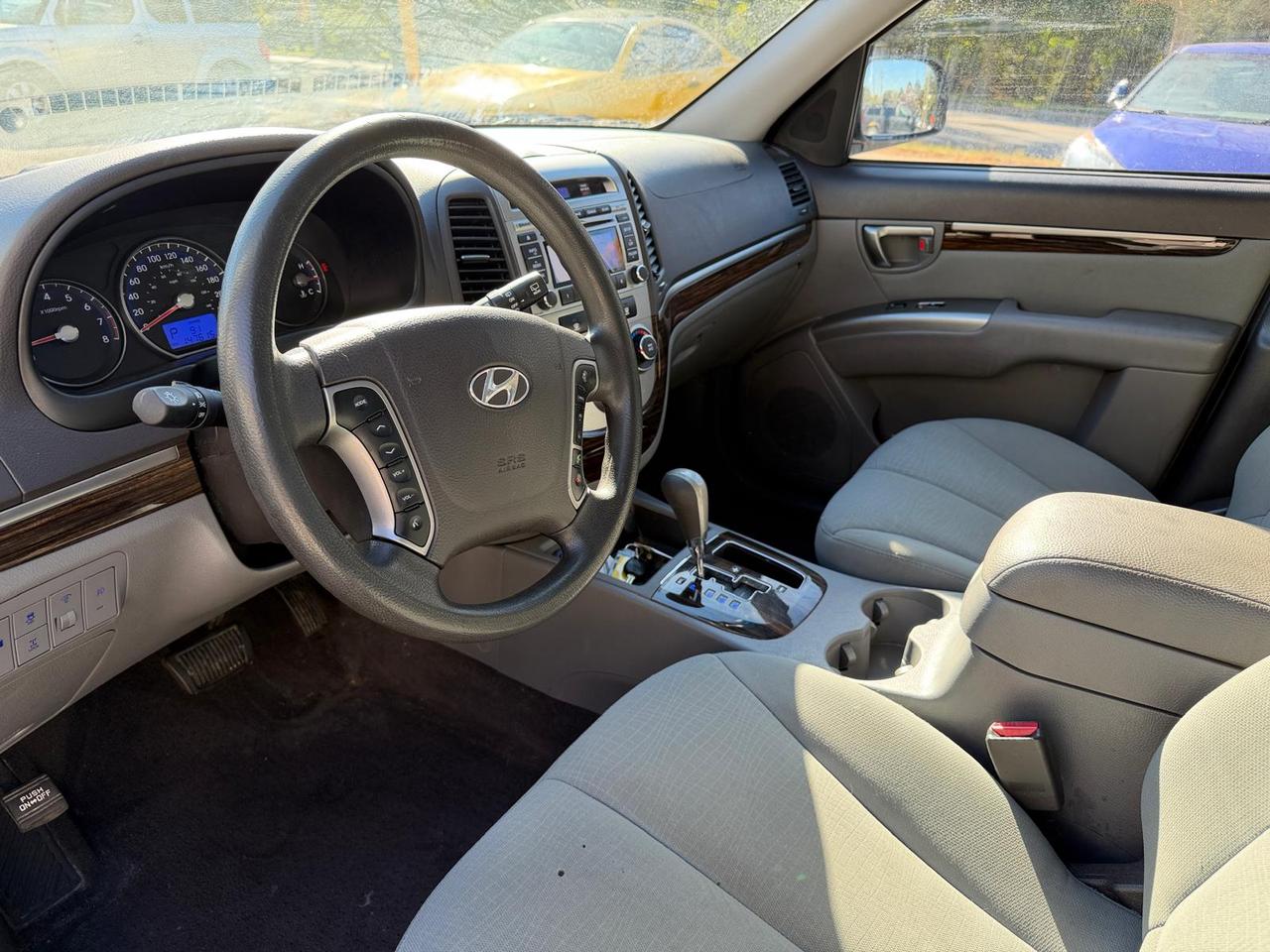 2012 Hyundai Santa Fe GL Photo