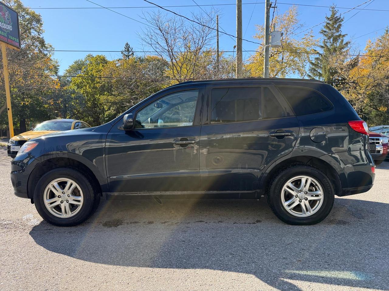2012 Hyundai Santa Fe GL Photo