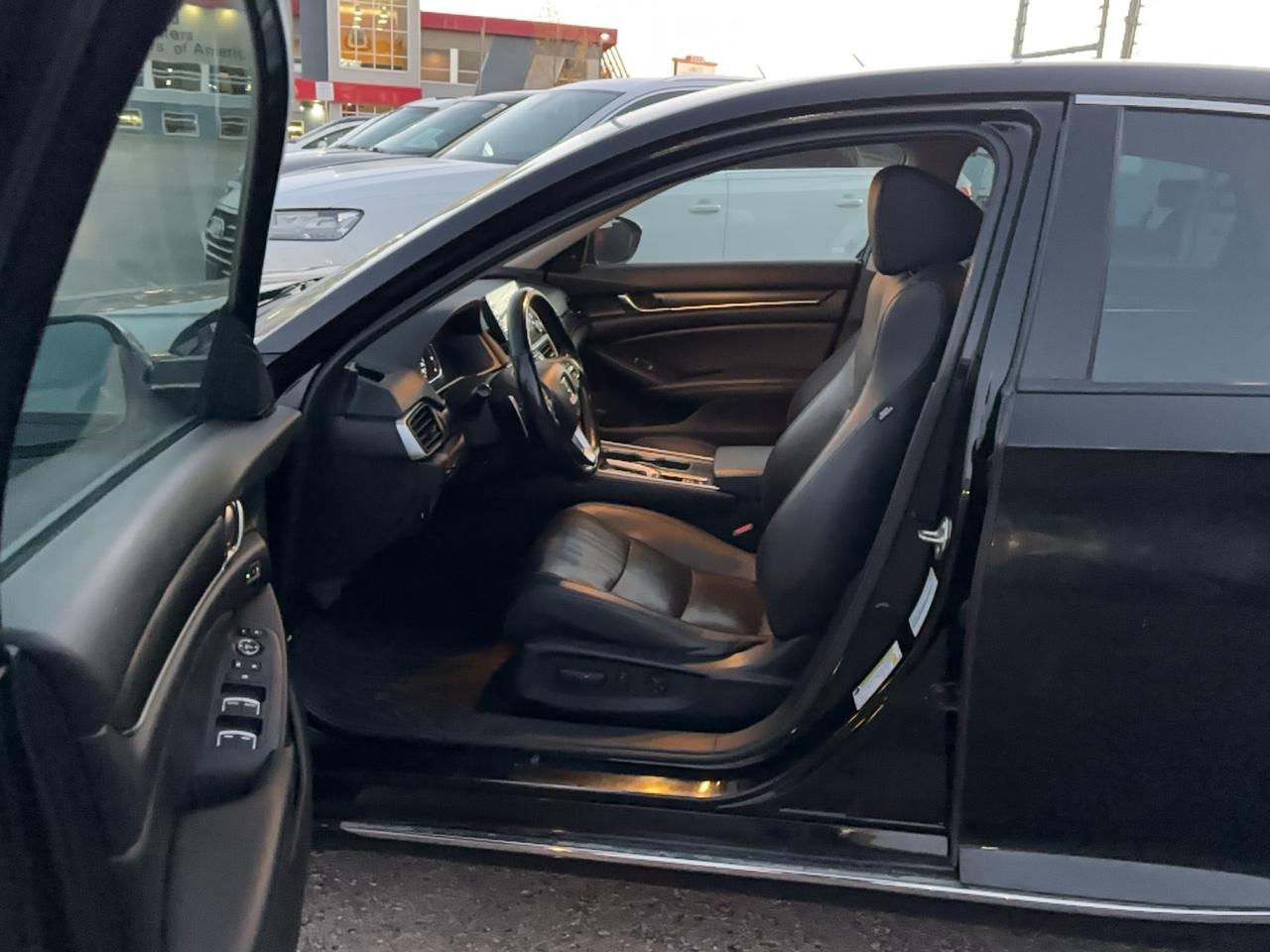 2019 Honda Accord Touring - Photo #13