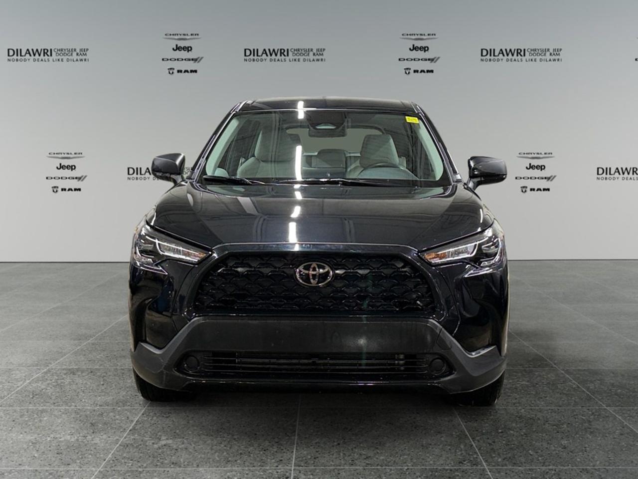 2025 Toyota Corolla Cross L AWD Photo