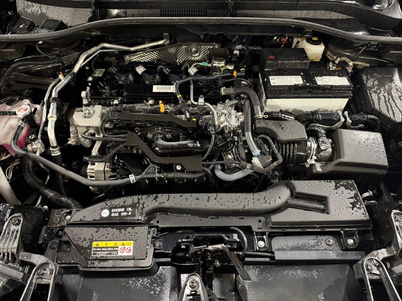 2025 Toyota Corolla Cross L AWD Photo