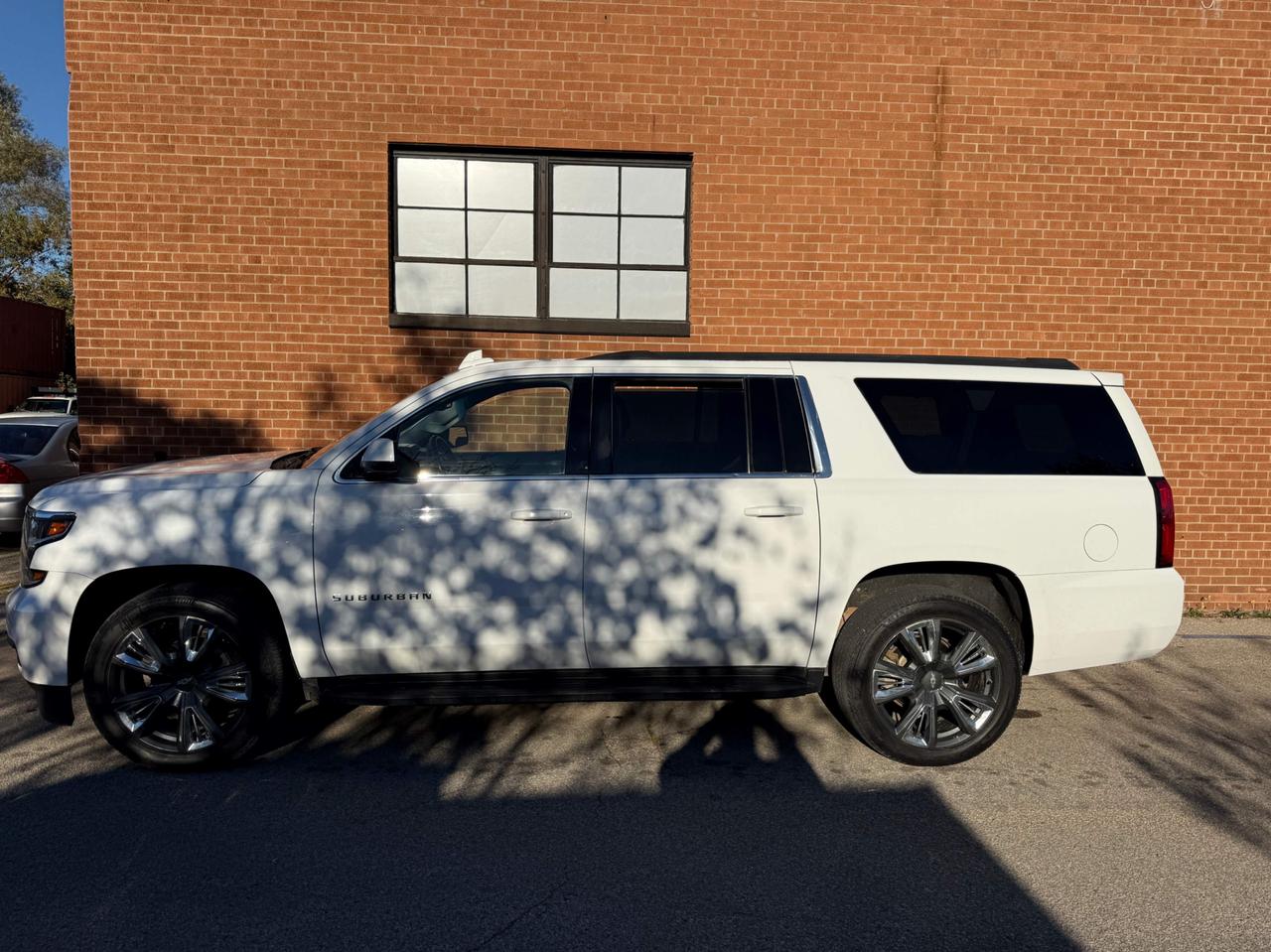 2019 Chevrolet Suburban 4WD 4dr 1500 LS Photo