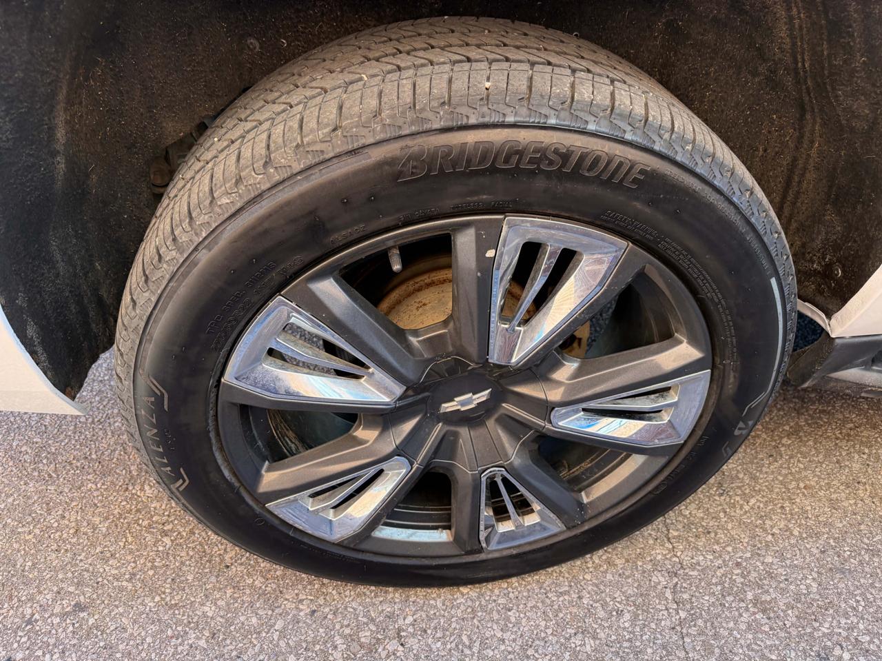 2019 Chevrolet Suburban 4WD 4dr 1500 LS Photo