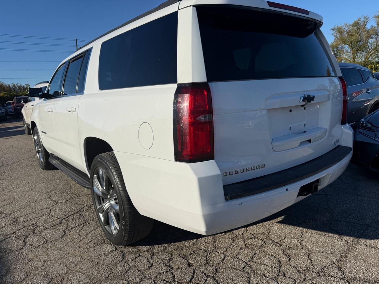 2019 Chevrolet Suburban 4WD 4dr 1500 LS Photo