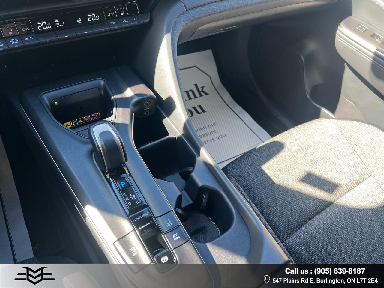 2023 Toyota Crown XLE AWD - Blind Spot Monitor - Reverse Camera !!! Photo
