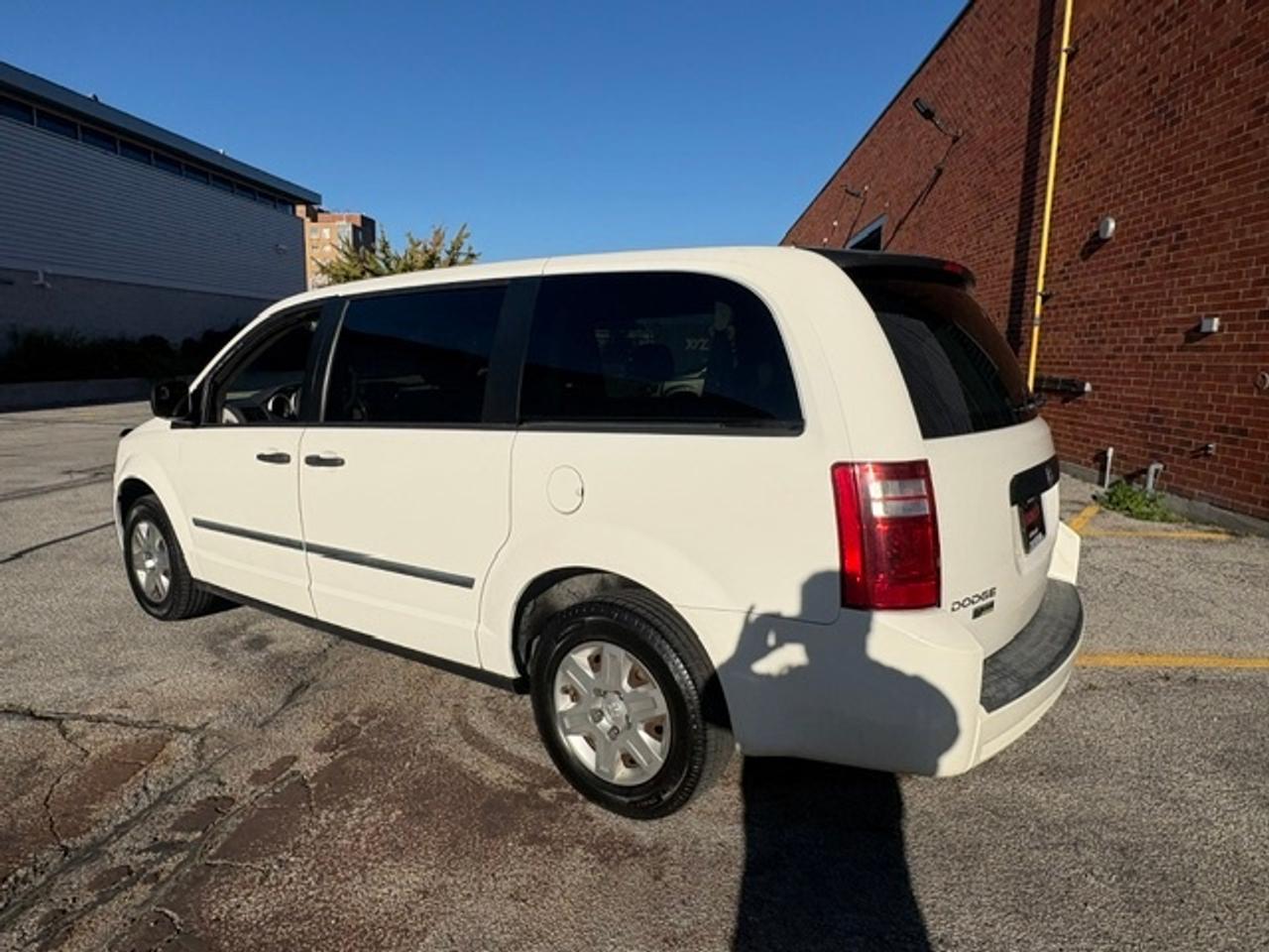 2009 Dodge Grand Caravan SE ONLY 49,000KM-1 OWNER-CERTIFIED-7 PASSENGER! Photo