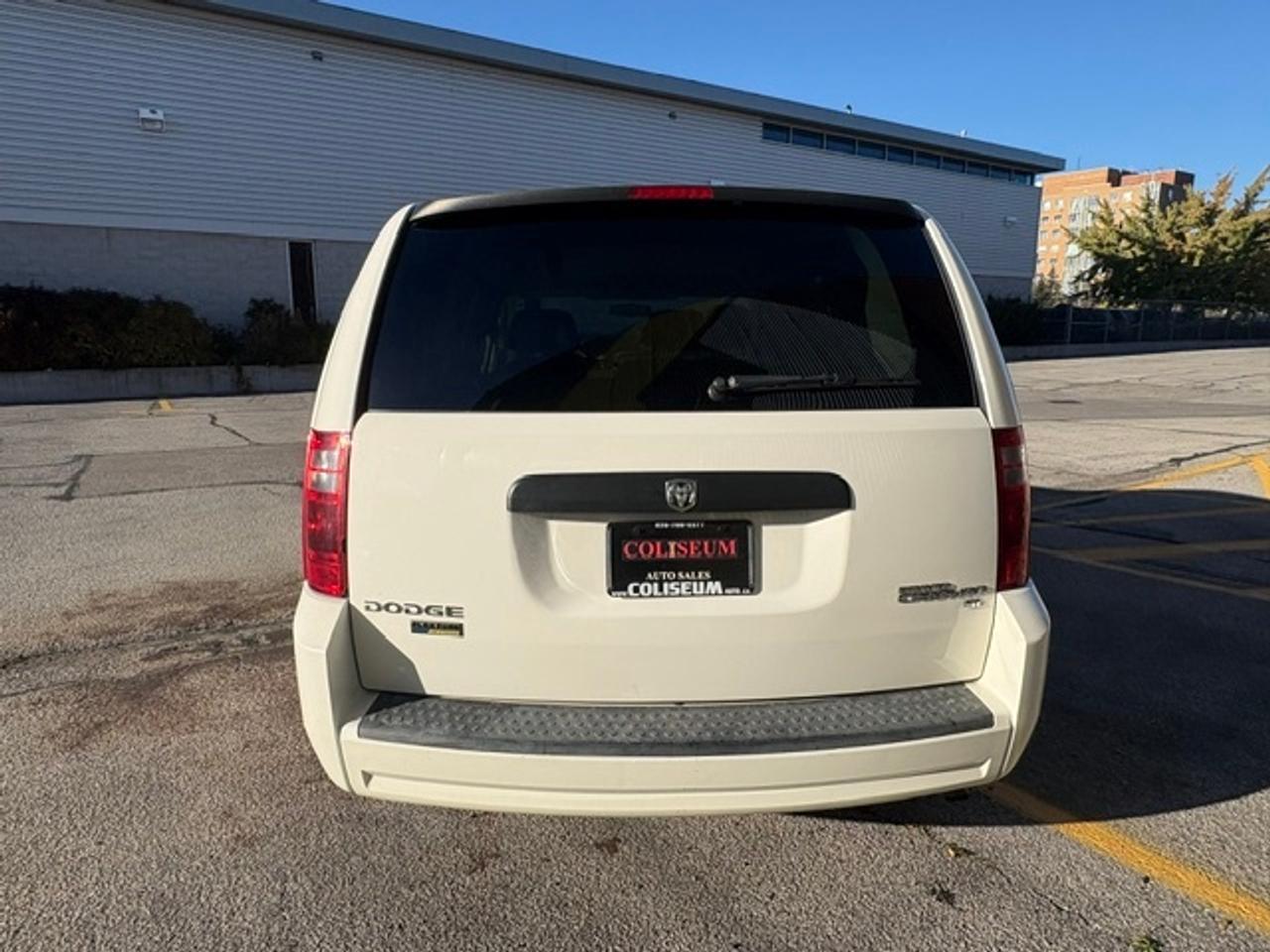 2009 Dodge Grand Caravan SE ONLY 49,000KM-1 OWNER-CERTIFIED-7 PASSENGER! Photo