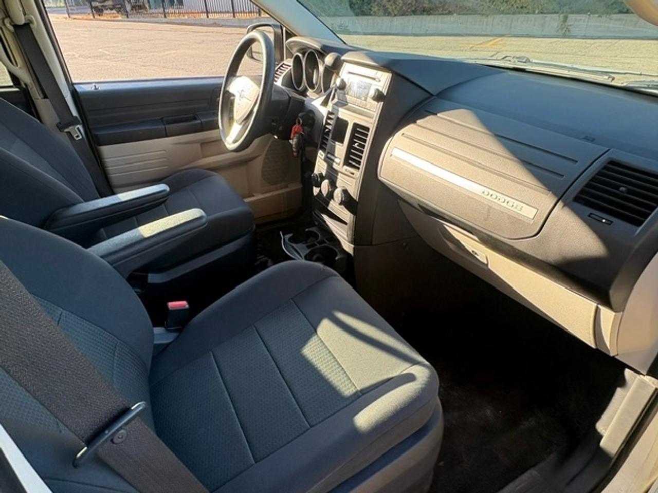 2009 Dodge Grand Caravan SE ONLY 49,000KM-1 OWNER-CERTIFIED-7 PASSENGER! Photo