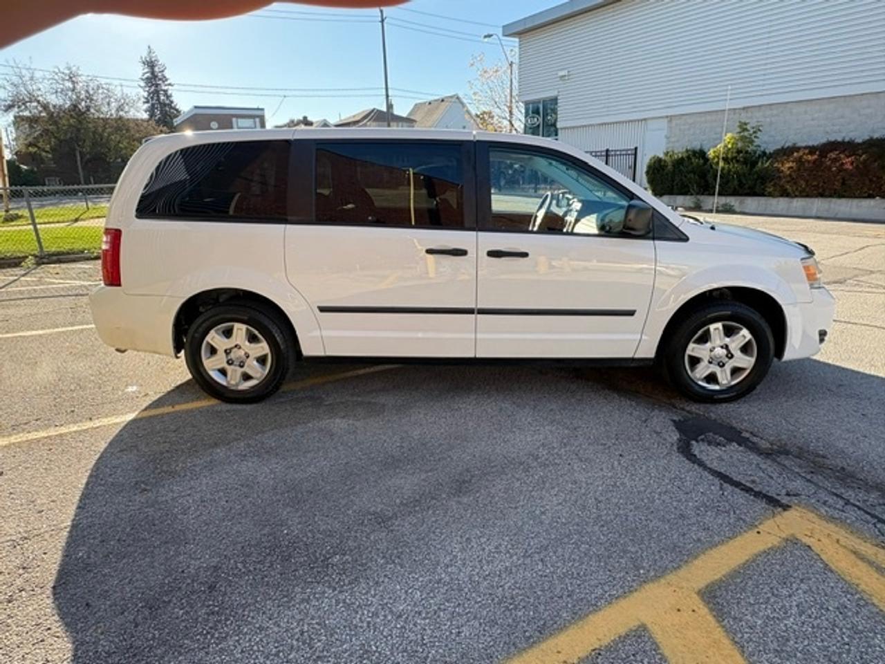 2009 Dodge Grand Caravan SE ONLY 49,000KM-1 OWNER-CERTIFIED-7 PASSENGER! Photo