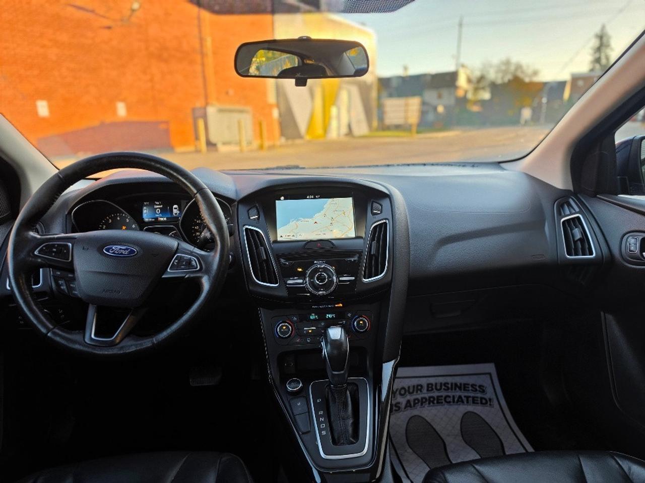 2016 Ford Focus Titanium ONLY 75KM-LEATHER-ROOF-NAVI-CAM-2 SETS WHEELS Photo