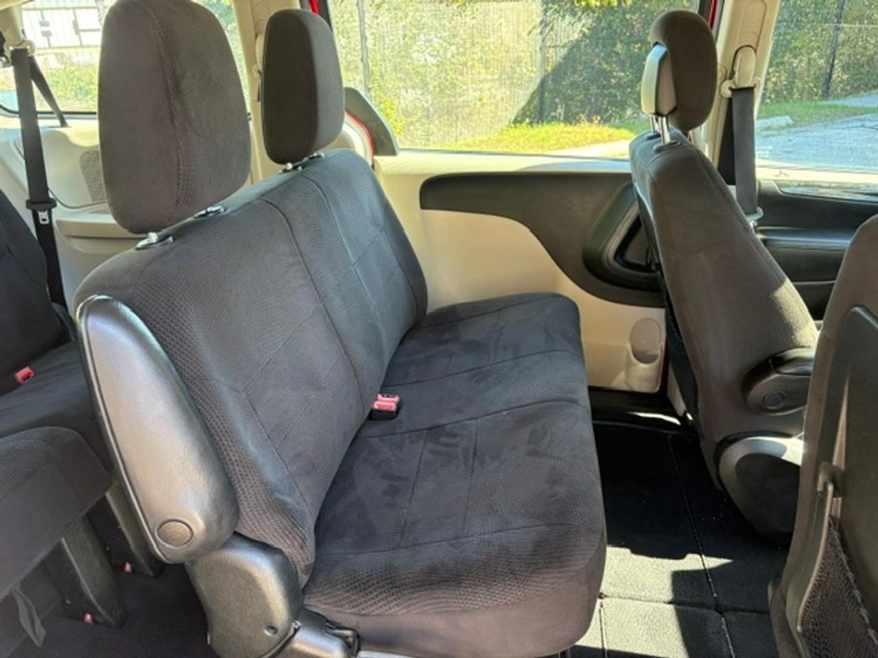 2013 Dodge Grand Caravan SE ONLY 77,000KM-1 OWNER-FIRE CHIEFS VAN-CERTIFIED-NO ACCIDENTS Photo
